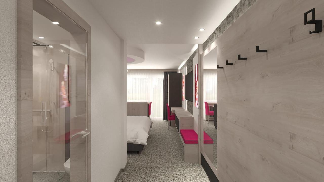 Studio with Balcony,1342562318:JPEG